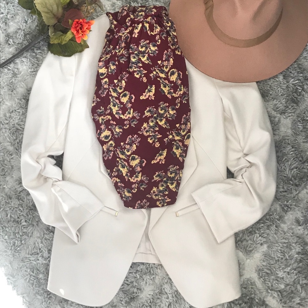 Ruched Sleeve Cream H&M Blazer - Size 6